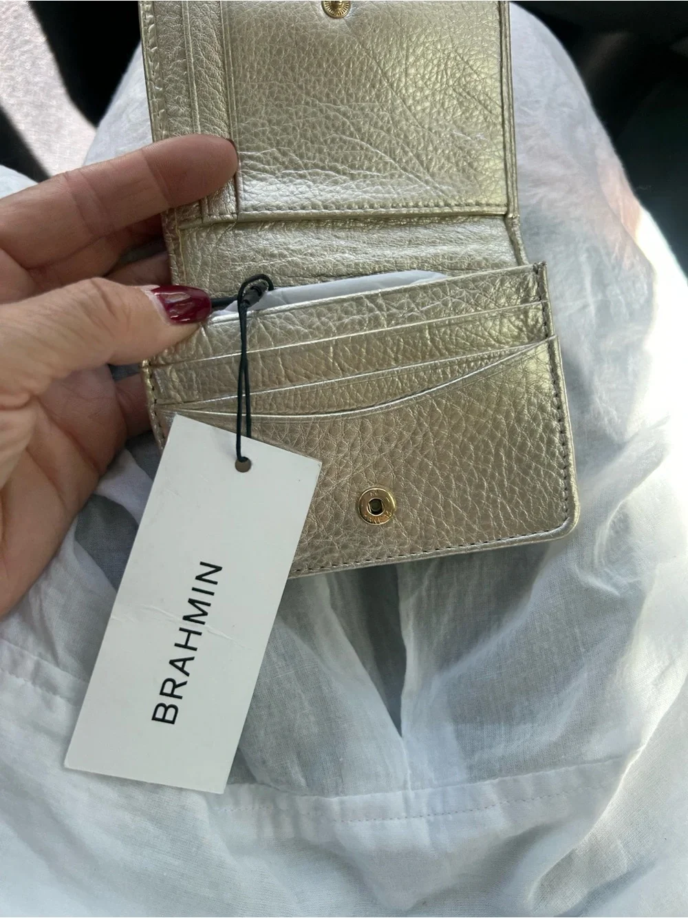 NEW Brahmin wallet ⭐️ - Picture 2 of 10